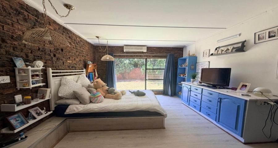 5 Bedroom Property for Sale in Royldene Northern Cape